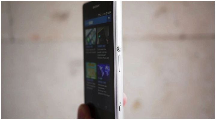 Концентрированный "флагман". Обзор смартфона Sony Xperia Z1 Compact (концентрировать, флагман, обзор, смартфона) Концентрированный "флагман". Обзор смартфона Sony Xperia Z1 Compact