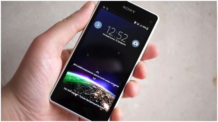 Концентрированный "флагман". Обзор смартфона Sony Xperia Z1 Compact (концентрировать, флагман, обзор, смартфона) Концентрированный "флагман". Обзор смартфона Sony Xperia Z1 Compact