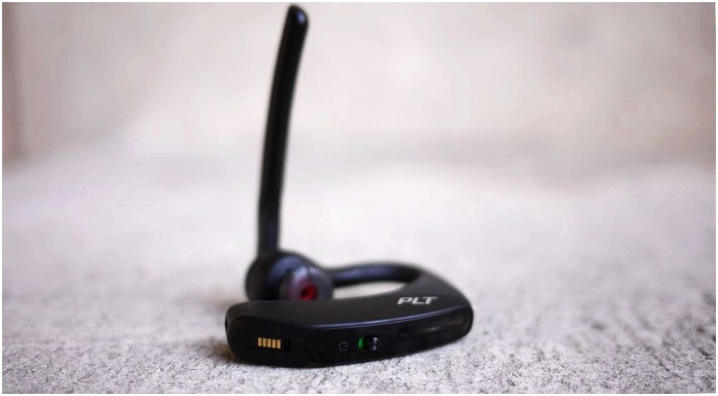Обзор Bluetooth-гарнитуры Plantronics Voyager 5200: с уличным приоритетом (обзор, bluetooth-гарнитуры, plantronics, voyager) Обзор Bluetooth-гарнитуры Plantronics Voyager 5200: с уличным приоритетом