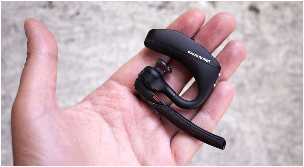 Обзор Bluetooth-гарнитуры Plantronics Voyager 5200: с уличным приоритетом (обзор, bluetooth-гарнитуры, plantronics, voyager) Обзор Bluetooth-гарнитуры Plantronics Voyager 5200: с уличным приоритетом