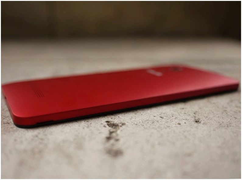 Обзор смартфона ASUS Zenfone 5: с философией и без