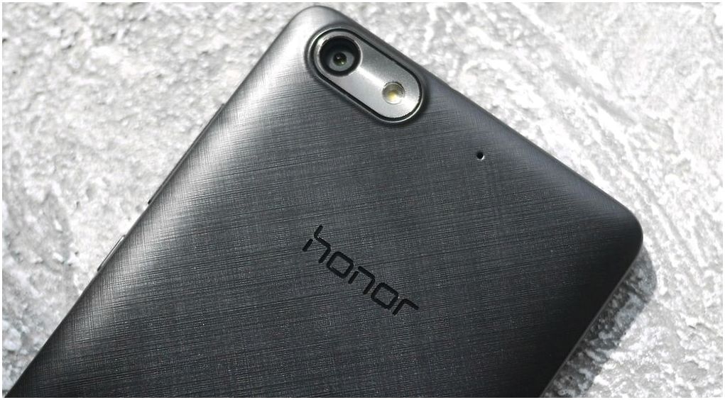 Обзор смартфона Huawei Honor 4C: скромник с сюрпризами (обзор, смартфона, huawei, honor, скромник, сюрприз) Обзор смартфона Huawei Honor 4C: скромник с сюрпризами