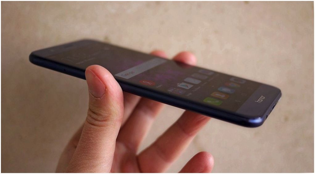 Обзор смартфона Huawei Honor 8 Pro: большой и взрослый (обзор, смартфона, huawei, honor, большой) Обзор смартфона Huawei Honor 8 Pro: большой и взрослый