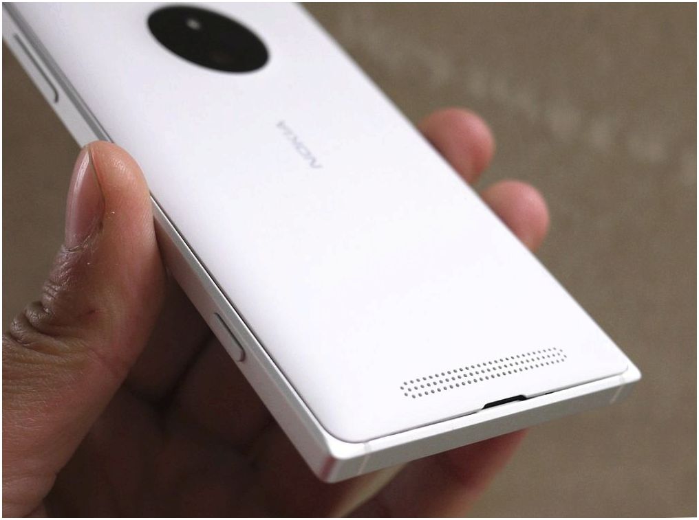Обзор смартфона Nokia Lumia 830: середнячок с внешностью флагмана