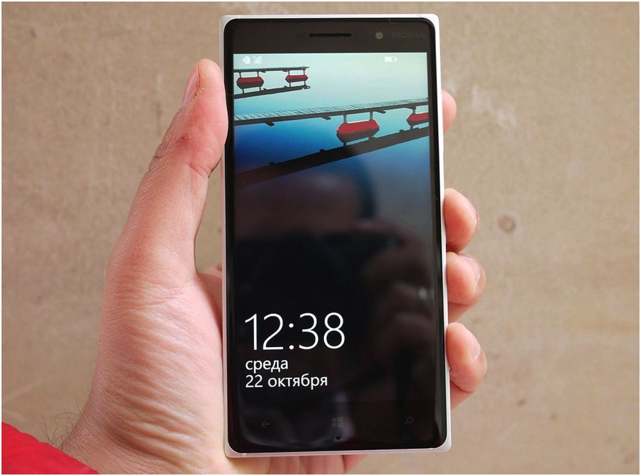 Обзор смартфона Nokia Lumia 830: середнячок с внешностью флагмана