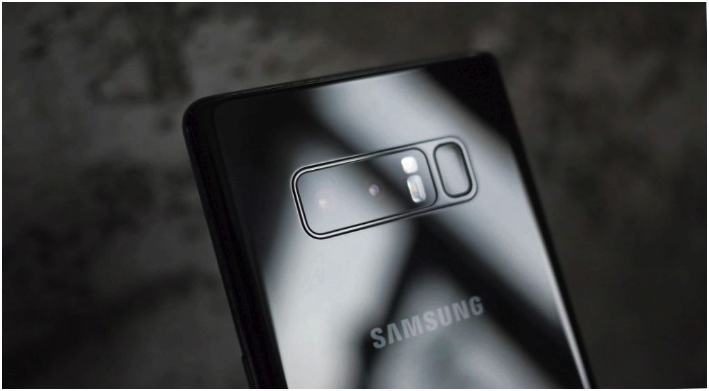 Обзор смартфона Samsung Galaxy Note 8: "безграничный" суперфлагман (обзор, смартфона, samsung, galaxy, note) Обзор смартфона Samsung Galaxy Note 8: "безграничный" суперфлагман