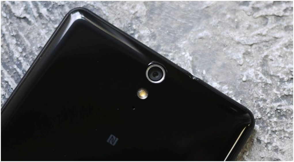 Обзор смартфона Sony Xperia C5 Ultra: "селфи-гигант" без рамок (обзор, смартфона, sony, xperia, ultra) Обзор смартфона Sony Xperia C5 Ultra: "селфи-гигант" без рамок