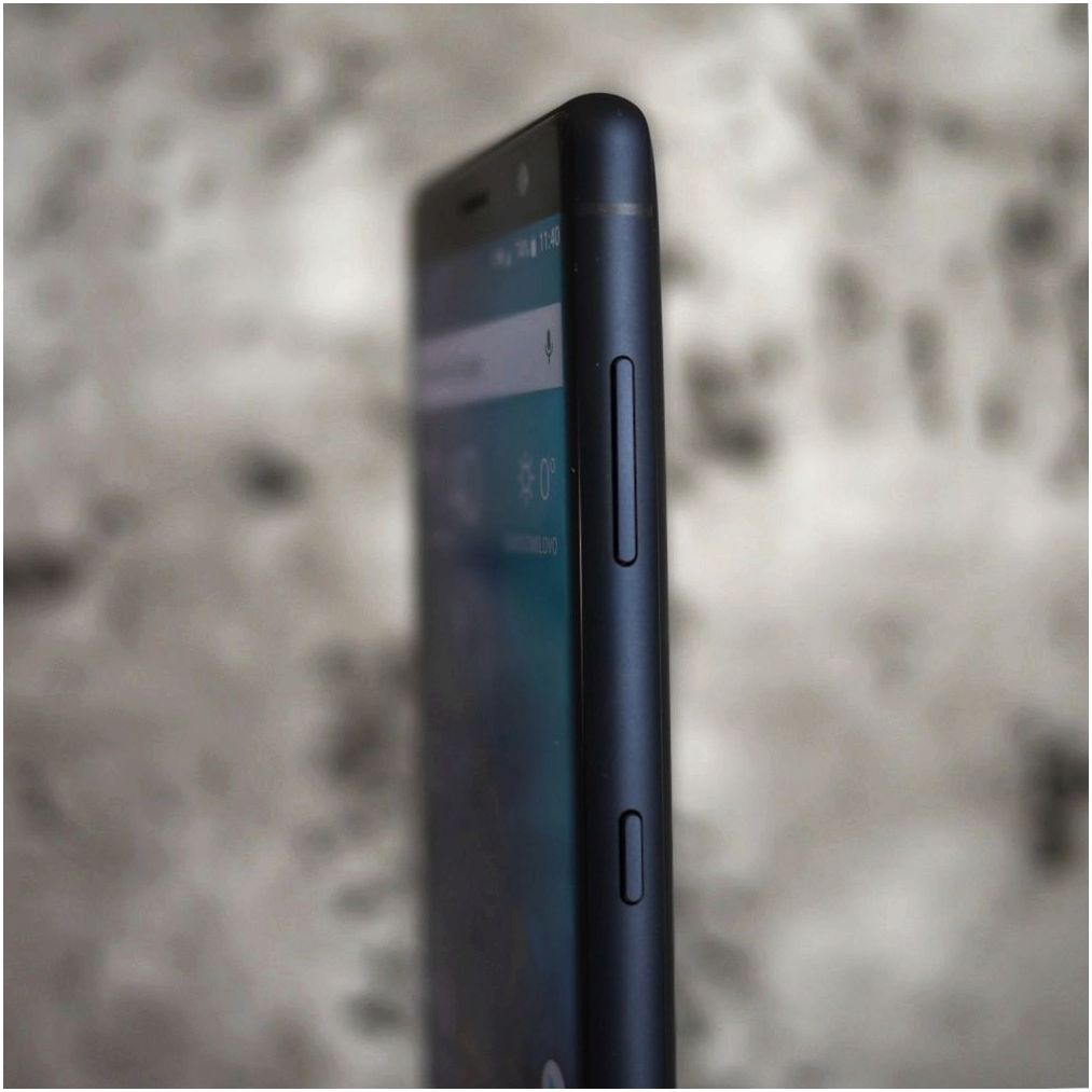 Обзор Sony Xperia XZ2 Compact: миниатюризация без компромиссов (обзор, sony, xperia, compact, миниатюризация) Обзор Sony Xperia XZ2 Compact: миниатюризация без компромиссов
