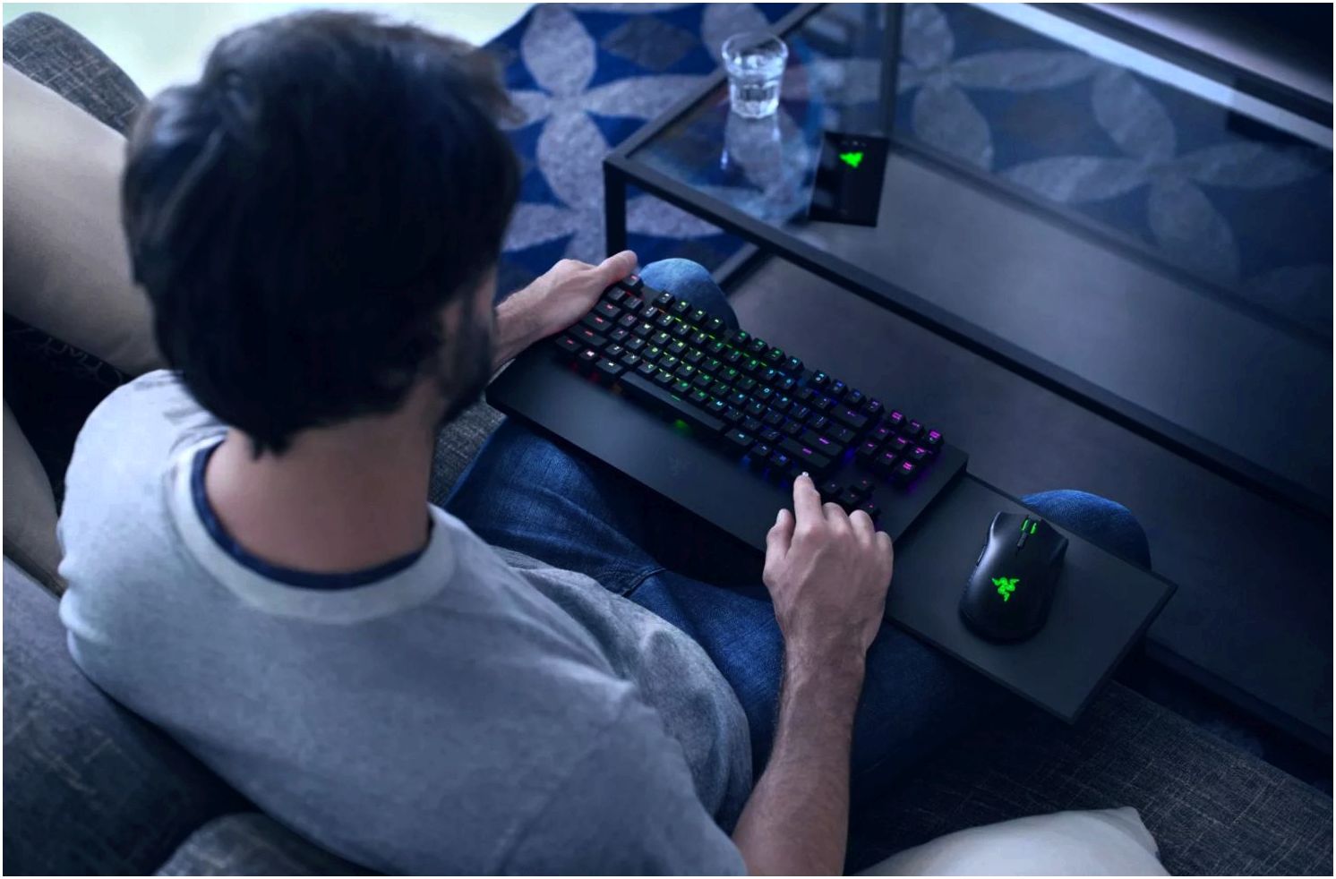 Названа цена на первый комплект клавиатуры и мышки для Xbox