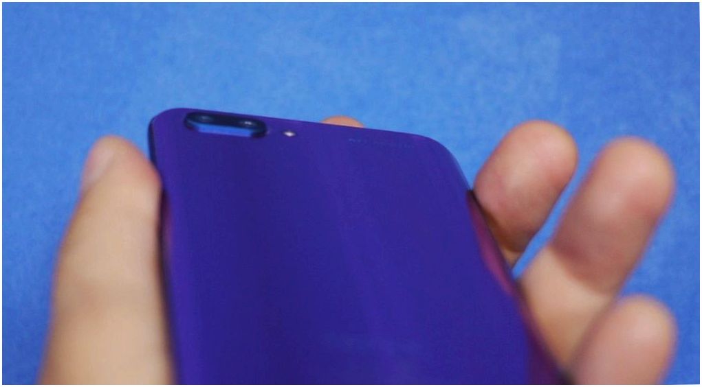 Обзор Honor 10: красавчик с "умными" камерами
