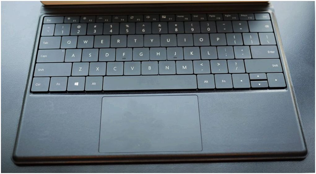 Обзор Huawei MateBook: приятель на пять часов (обзор, huawei, matebook, приятель, пятить) Обзор Huawei MateBook: приятель на пять часов