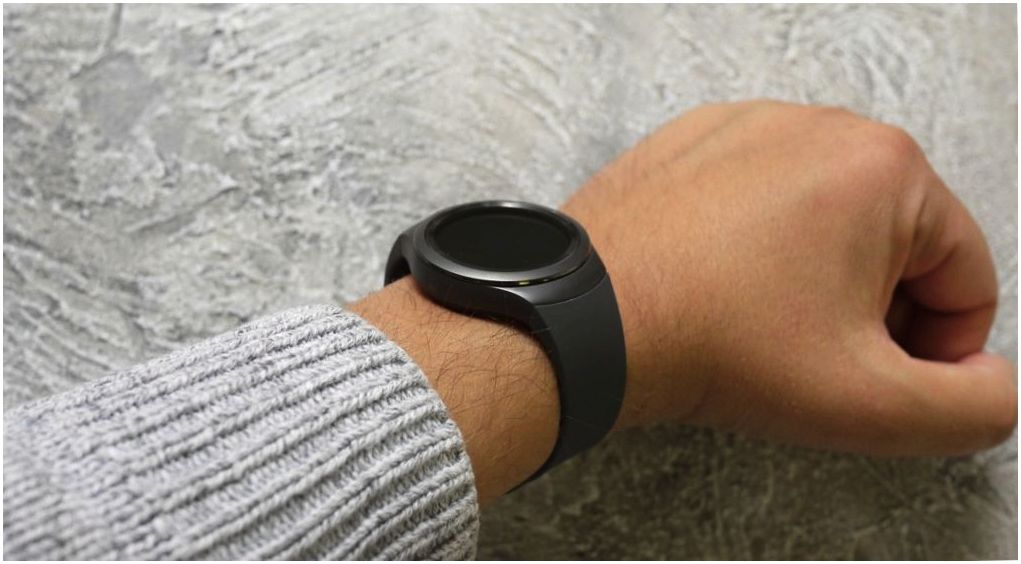 Обзор "умных" часов Samsung Gear S2: вписались в круг (обзор, умный, samsung, gear, вписаться) Обзор "умных" часов Samsung Gear S2: вписались в круг