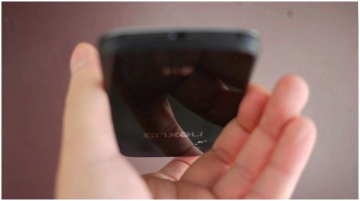 Черный прямоугольник. Обзор смартфона Nexus 4 от Google и LG