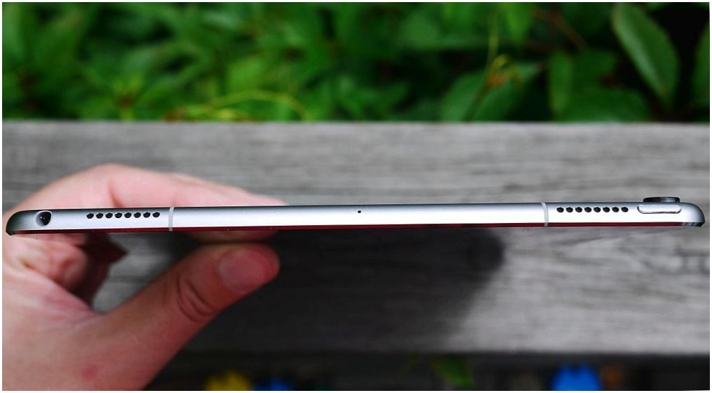 Обзор планшета iPad Pro 10.5: больше, удобнее, быстрее (обзор, планшет, ipad, больше) Обзор планшета iPad Pro 10.5: больше, удобнее, быстрее