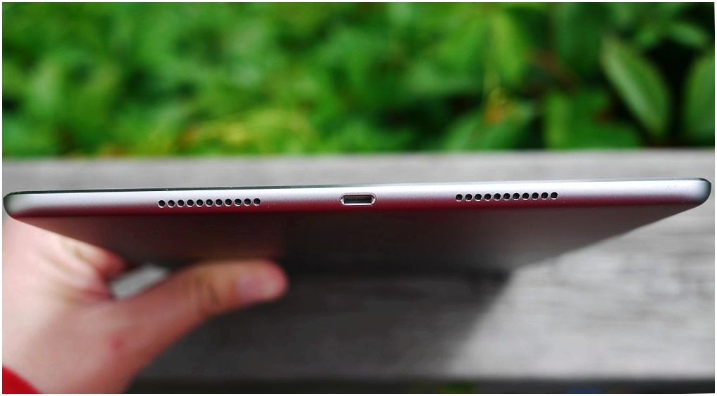 Обзор планшета iPad Pro 10.5: больше, удобнее, быстрее (обзор, планшет, ipad, больше) Обзор планшета iPad Pro 10.5: больше, удобнее, быстрее