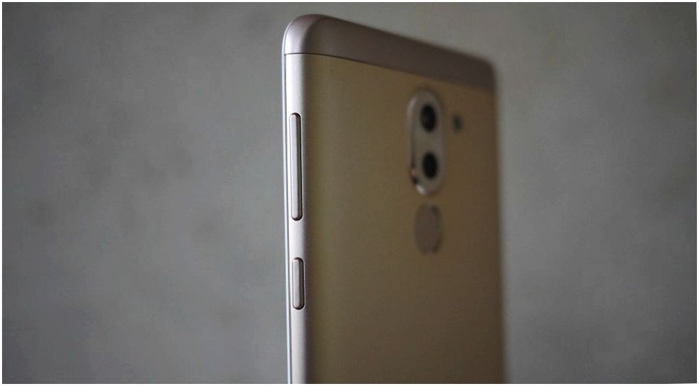 Обзор смартфона Huawei Honor 6X: двухкамерный и доступный (обзор, смартфона, huawei, honor, двухкамерный) Обзор смартфона Huawei Honor 6X: двухкамерный и доступный
