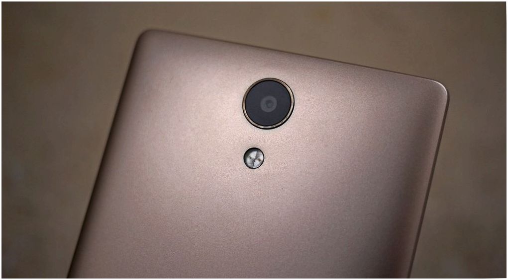 Обзор смартфона Lenovo Phab 2: карманный кинотеатр