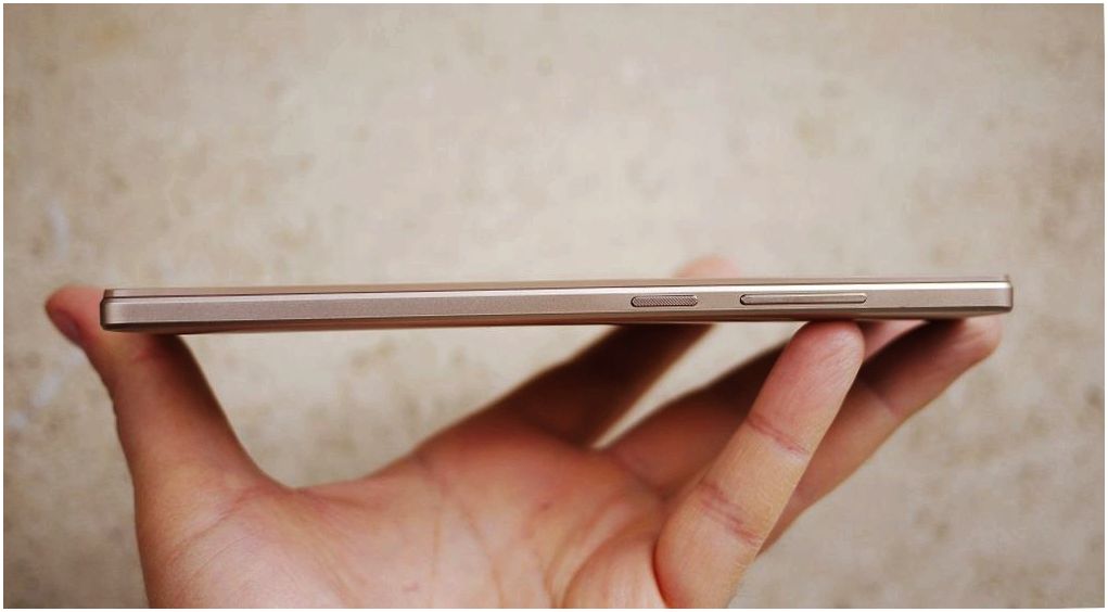 Обзор смартфона Lenovo Phab 2: карманный кинотеатр