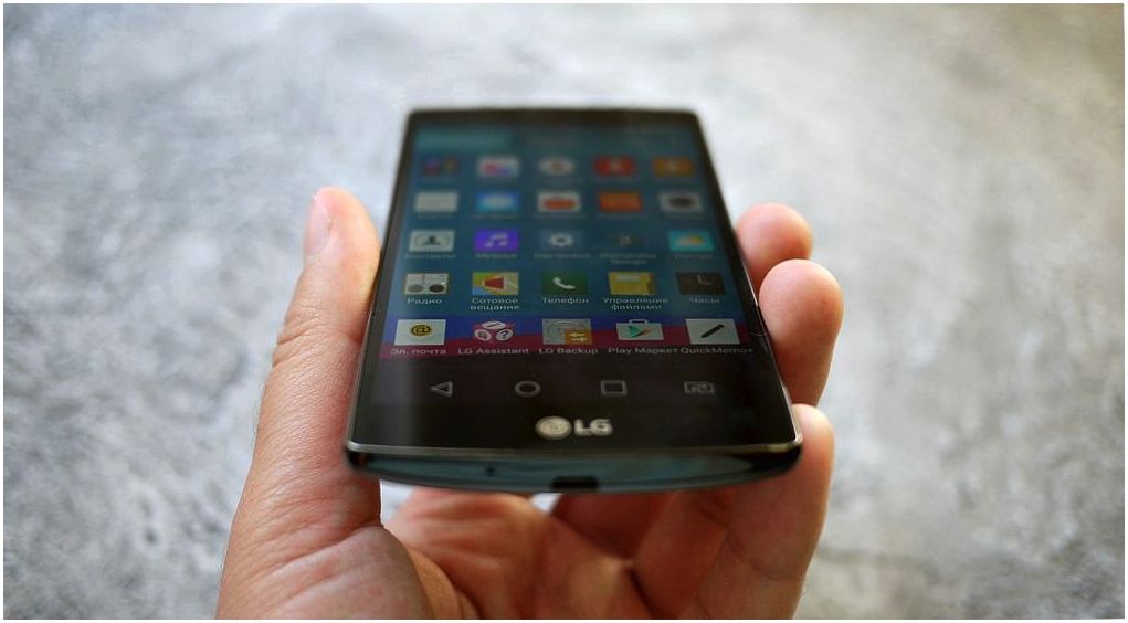 Обзор смартфона LG G4s: кожзаменитель