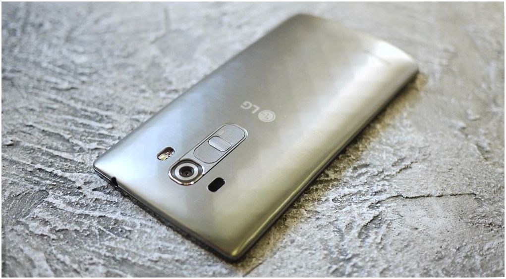 Обзор смартфона LG G4s: кожзаменитель