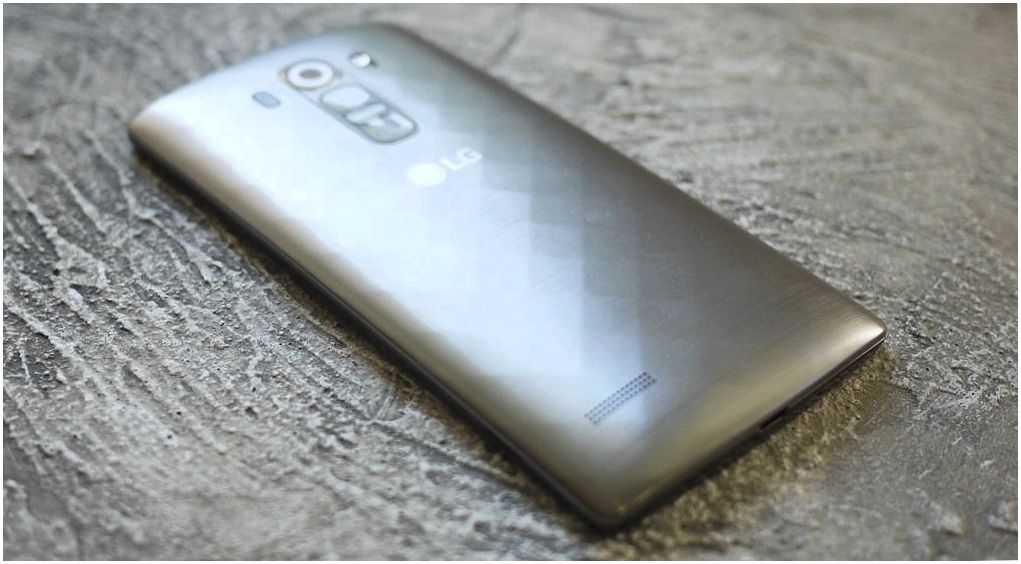 Обзор смартфона LG G4s: кожзаменитель