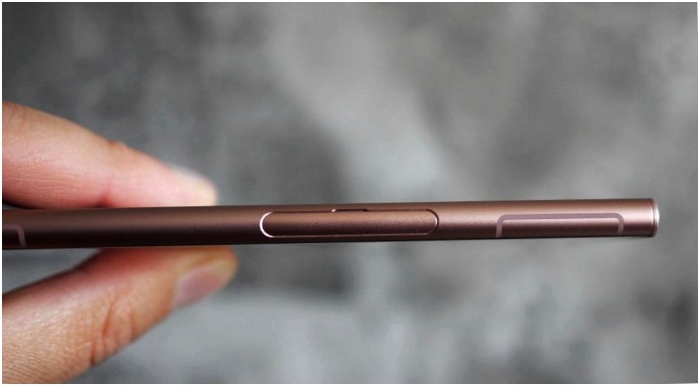 Обзор смартфона Sony Xperia XZ1: верность стилю (обзор, смартфона, sony, xperia) Обзор смартфона Sony Xperia XZ1: верность стилю