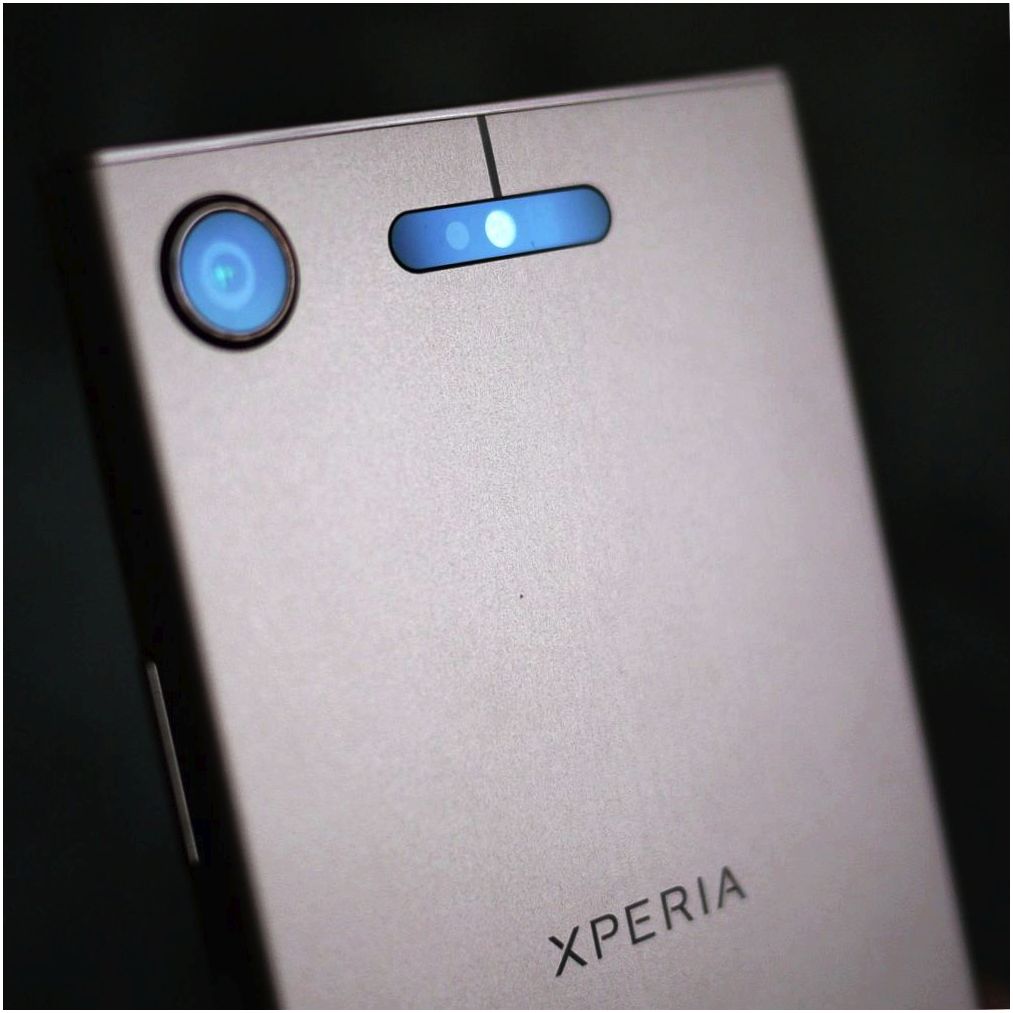 Обзор смартфона Sony Xperia XZ1: верность стилю (обзор, смартфона, sony, xperia) Обзор смартфона Sony Xperia XZ1: верность стилю