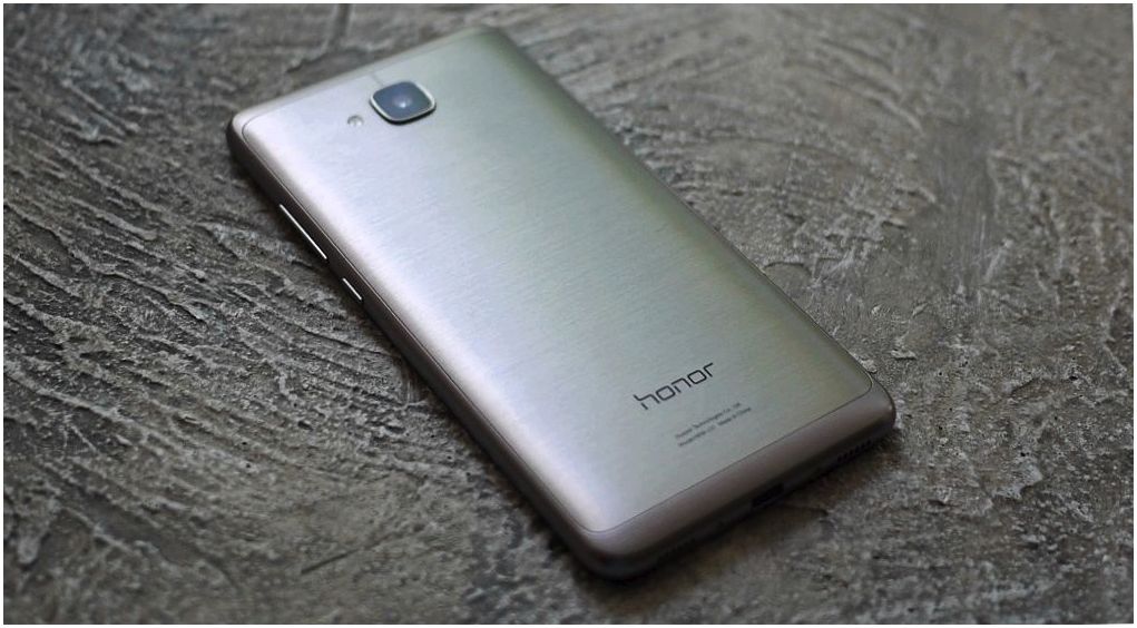 Обзор смартфона Huawei Honor 5C: в "железной" обертке (обзор, смартфона, huawei, honor) Обзор смартфона Huawei Honor 5C: в "железной" обертке