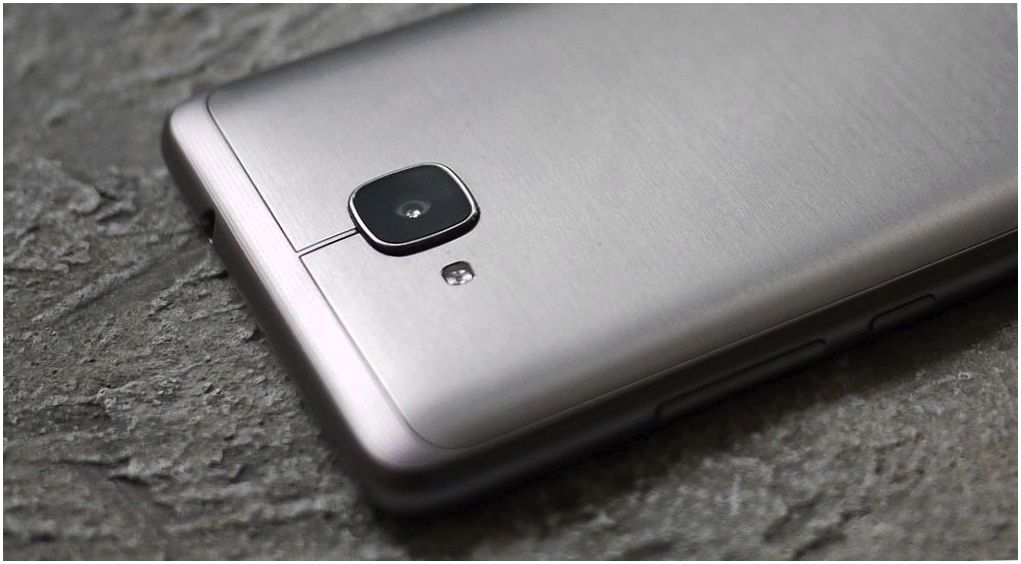 Обзор смартфона Huawei Honor 5C: в "железной" обертке (обзор, смартфона, huawei, honor) Обзор смартфона Huawei Honor 5C: в "железной" обертке