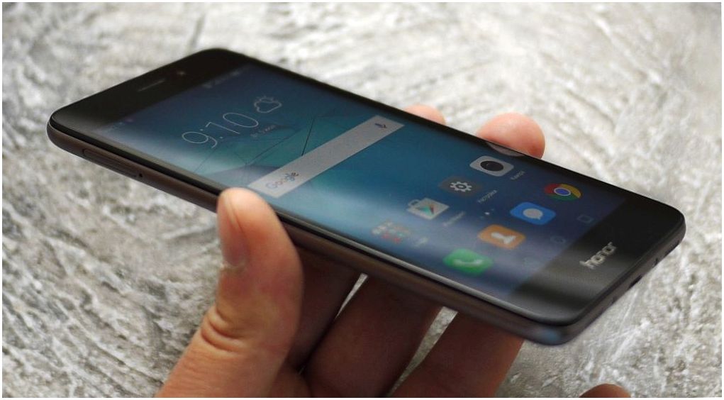 Обзор смартфона Huawei Honor 5C: в "железной" обертке (обзор, смартфона, huawei, honor) Обзор смартфона Huawei Honor 5C: в "железной" обертке