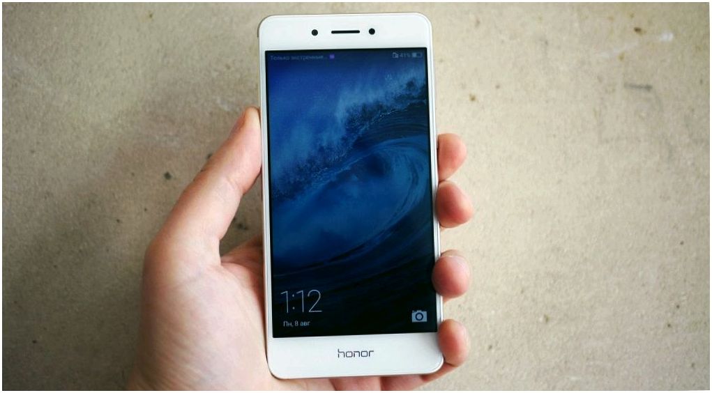 Обзор смартфона Huawei Honor 6C: "неуцененный" середнячок (обзор, смартфона, huawei, honor, неуцененный) Обзор смартфона Huawei Honor 6C: "неуцененный" середнячок