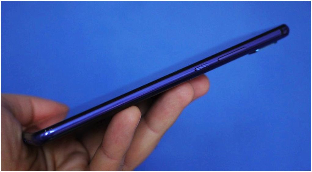 Обзор смартфона Huawei Nova 3: c "полным приводом"