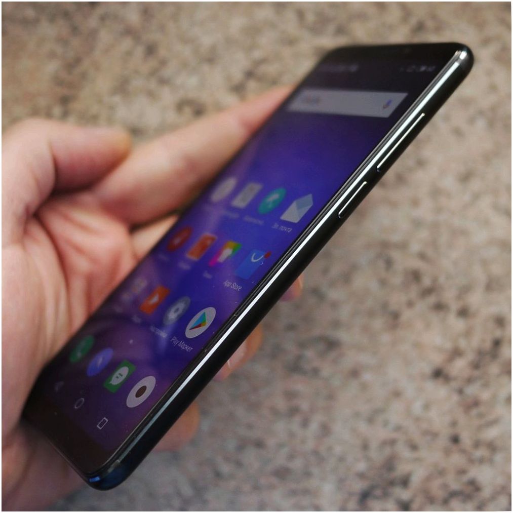 Обзор смартфона Meizu Note 8: ни рамок, ни "челки" (обзор, смартфона, meizu, note) Обзор смартфона Meizu Note 8: ни рамок, ни "челки"