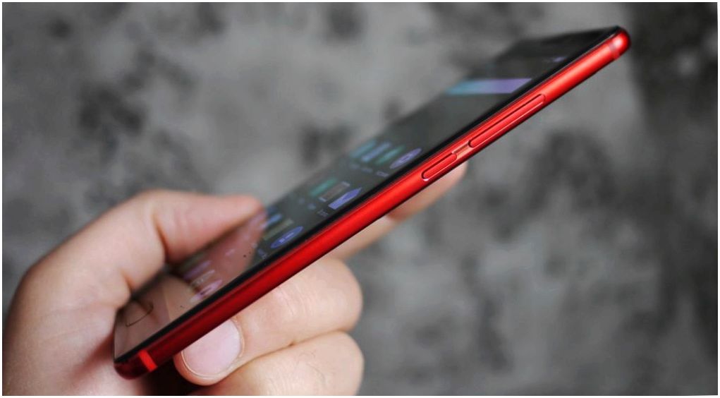 Обзор смартфона Meizu Pro 7: два "глаза", два экрана (обзор, смартфона, meizu, глаз) Обзор смартфона Meizu Pro 7: два "глаза", два экрана