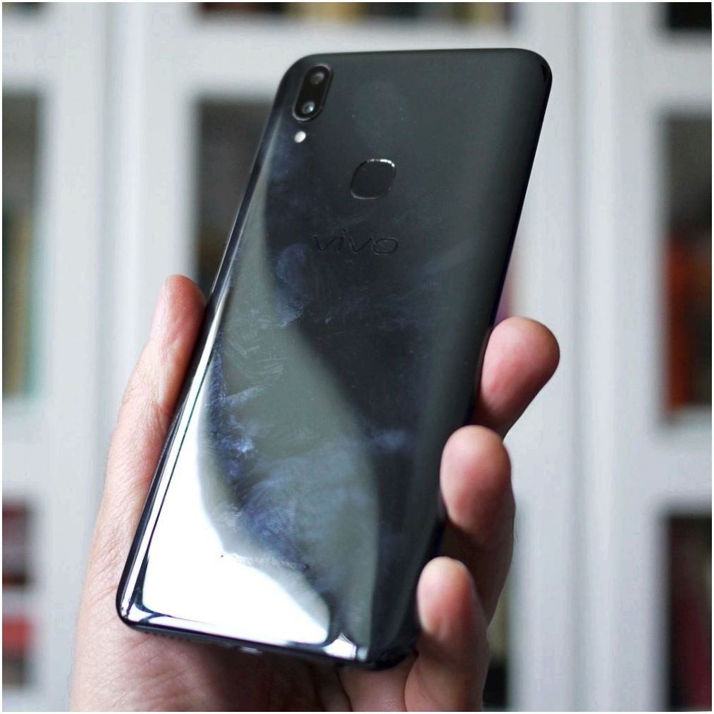 Обзор смартфона Vivo V9: смышленый модник (обзор, смартфона, vivo, смышленый) Обзор смартфона Vivo V9: смышленый модник