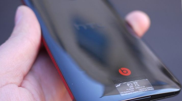 Птица-бабочка. Обзор FullHD-смартфона HTC Butterfly (птица, обзор, fullhd-смартфона, butterfly, карт памяти, Samsung Galaxy) Птица-бабочка. Обзор FullHD-смартфона HTC Butterfly