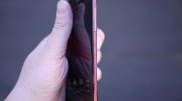 Птица-бабочка. Обзор FullHD-смартфона HTC Butterfly (птица, обзор, fullhd-смартфона, butterfly, карт памяти, Samsung Galaxy) Птица-бабочка. Обзор FullHD-смартфона HTC Butterfly