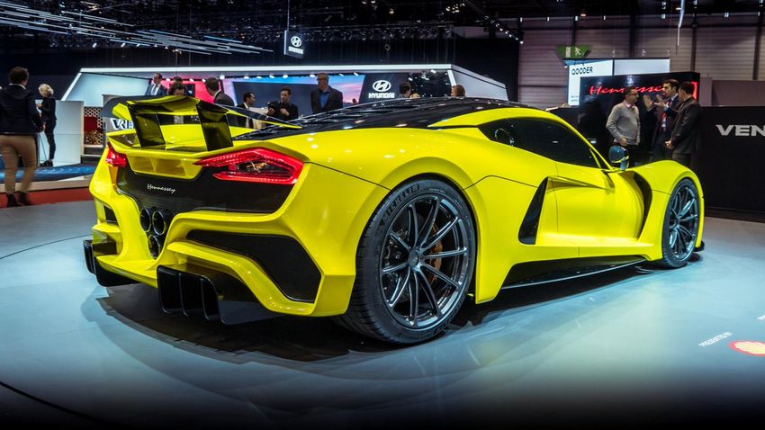 8 самых быстрых автомобилей в мире