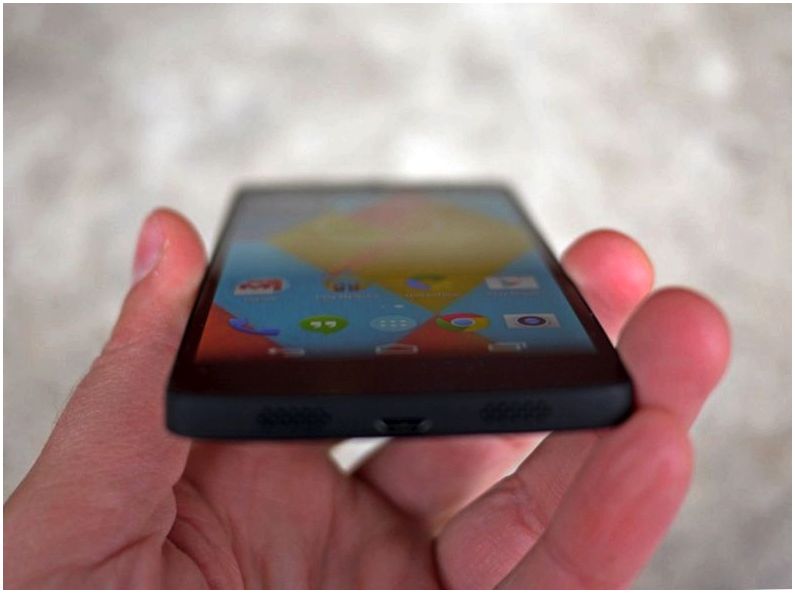 Чистокровный. Обзор смартфона Nexus 5 от LG и Google