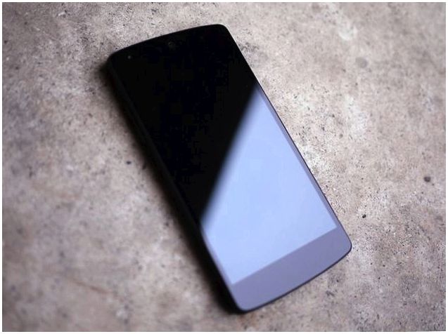 Чистокровный. Обзор смартфона Nexus 5 от LG и Google