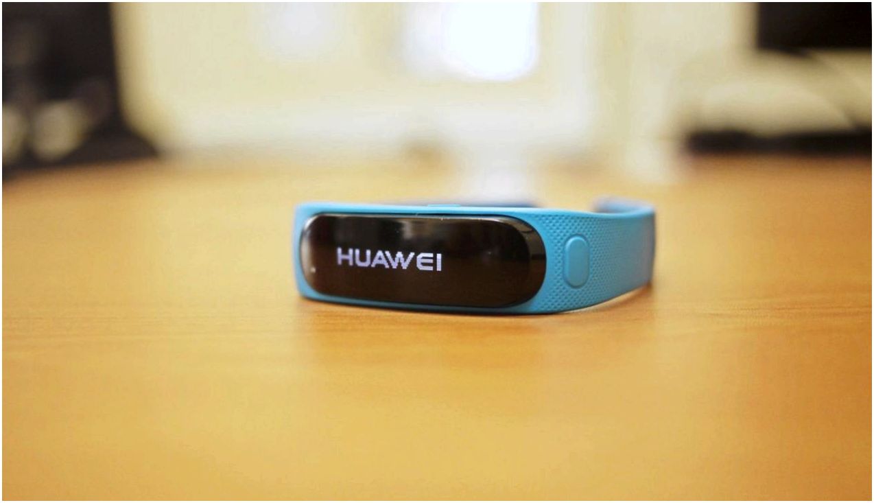 Обзор фитнес-браслета Huawei TalkBand B1: а поговорить?