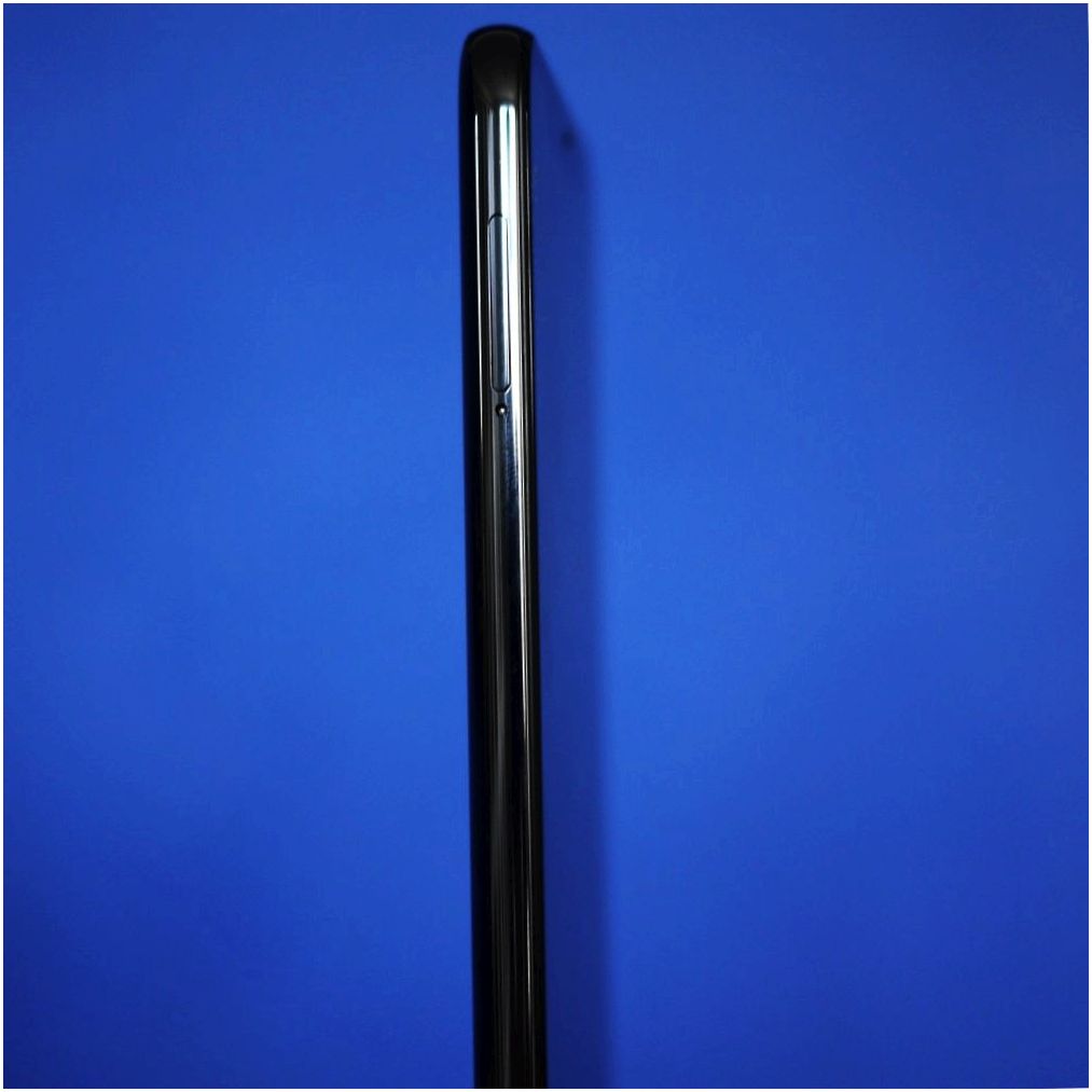 Обзор смартфона Xiaomi Mi 8 Pro: "прозрачный" флагман (обзор, смартфона, xiaomi, прозрачный) Обзор смартфона Xiaomi Mi 8 Pro: "прозрачный" флагман