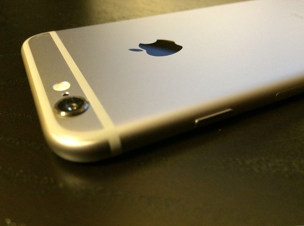 Шестерки с плюсом. Обзор смартфонов iPhone 6 и 6 Plus (шестерка, плюс, обзор, смартфонов) Шестерки с плюсом. Обзор смартфонов iPhone 6 и 6 Plus